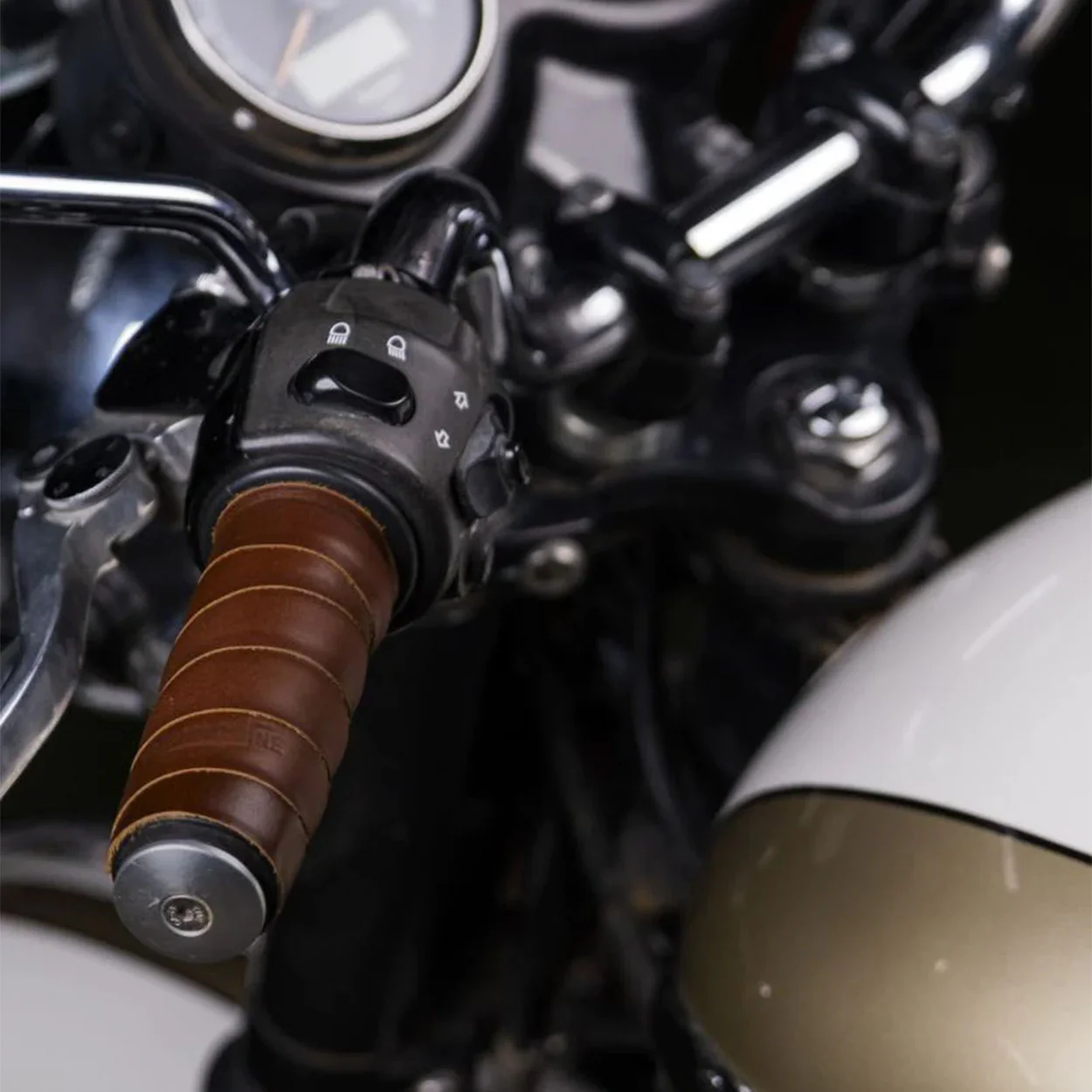 Trip Machine Lederband Grip Wrap Caffeine – Image 4