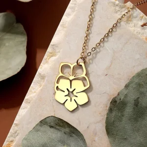 Collier fleurs de cerisier japonais