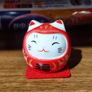 Daruma Chat Rouge