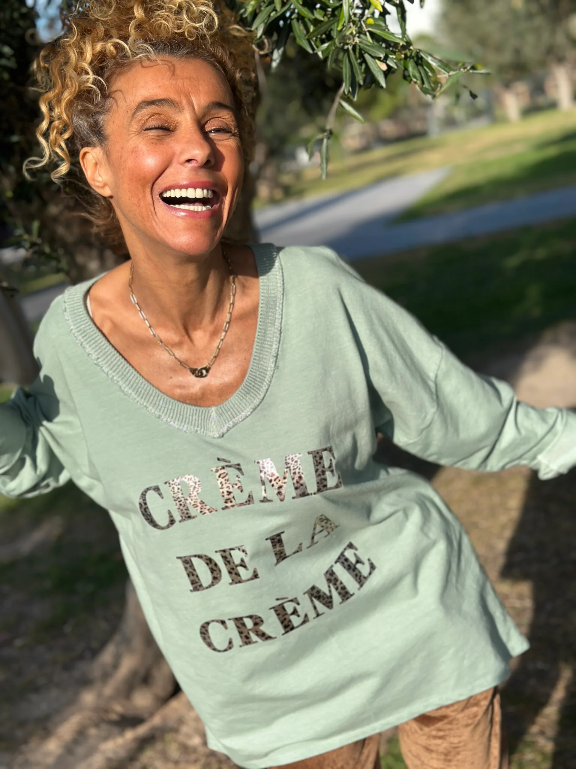 Sweat vert amande CREME – Image 3