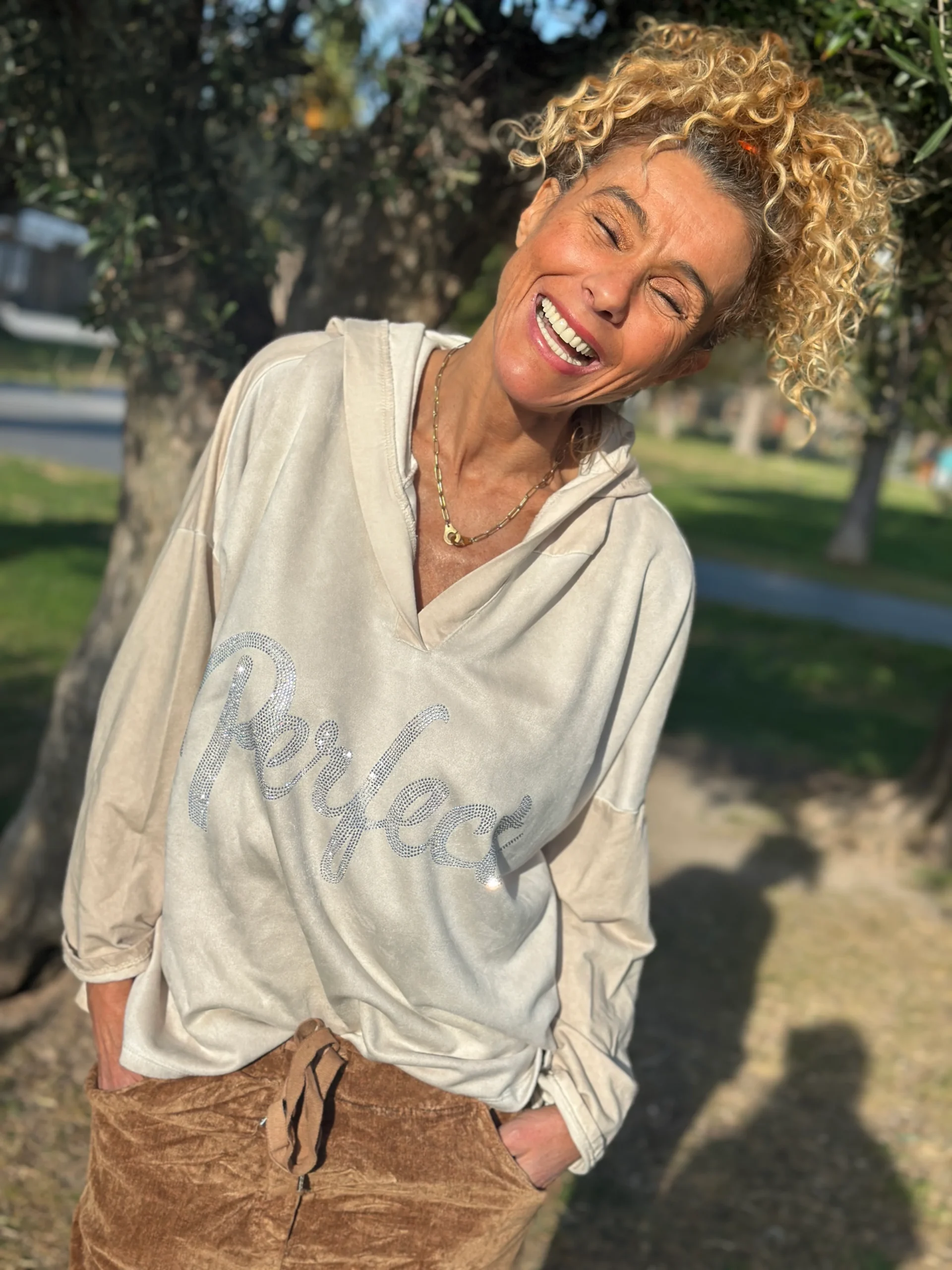 Sweat beige PERFECT – Image 3