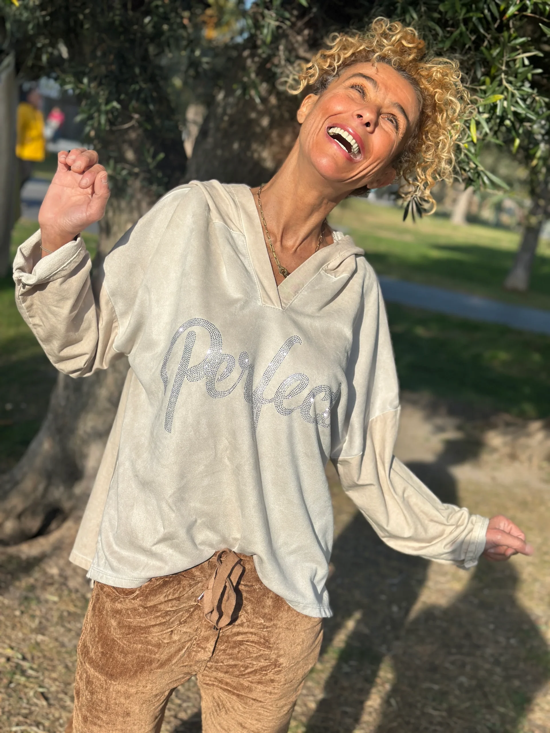 Sweat beige PERFECT – Image 6