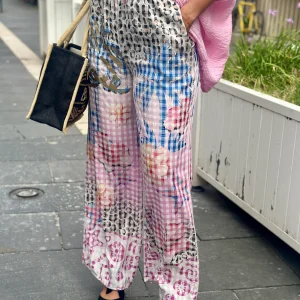 Pantalon rose PALMTREE