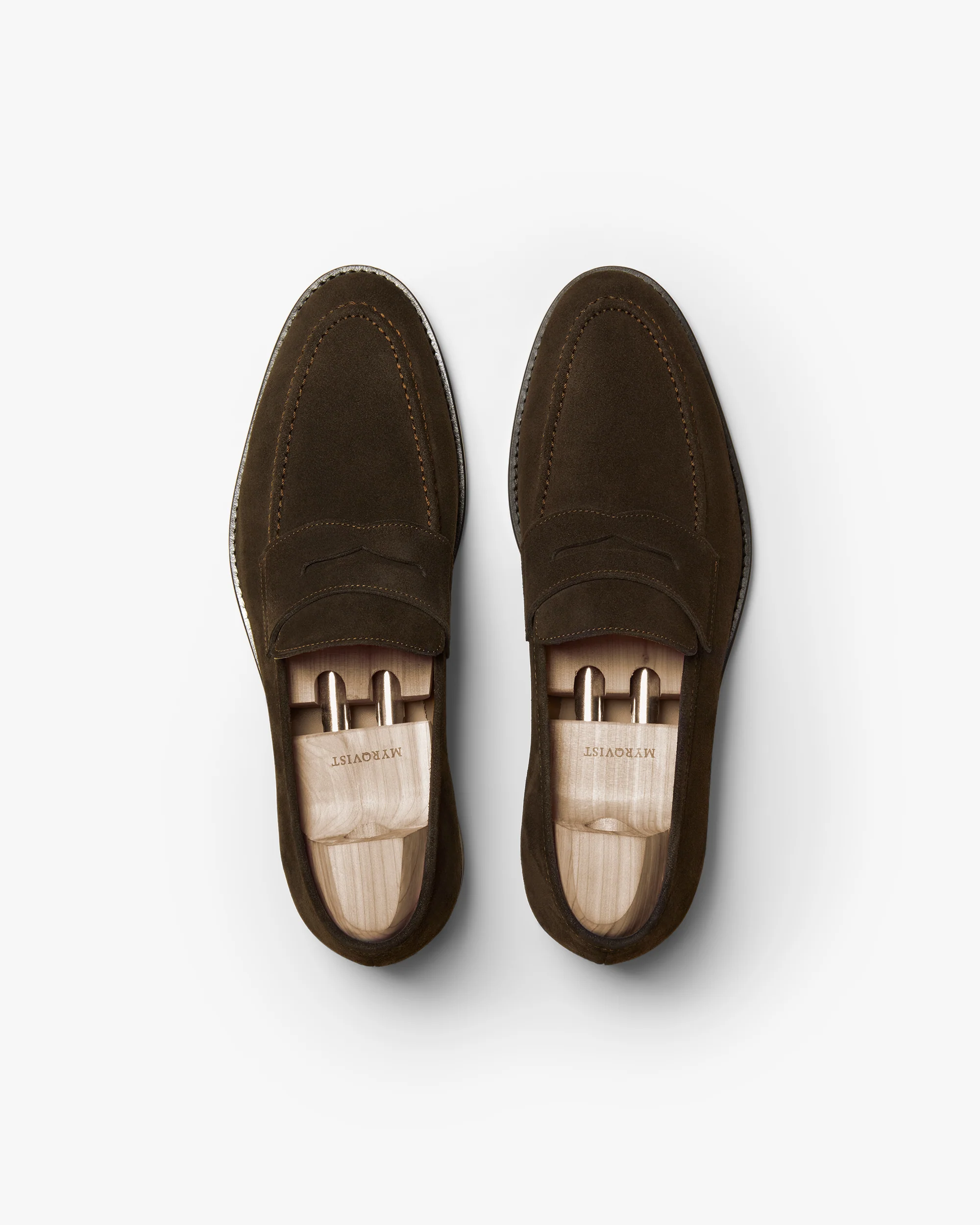 Smögen (2024) – Dark Brown Suede – Image 3