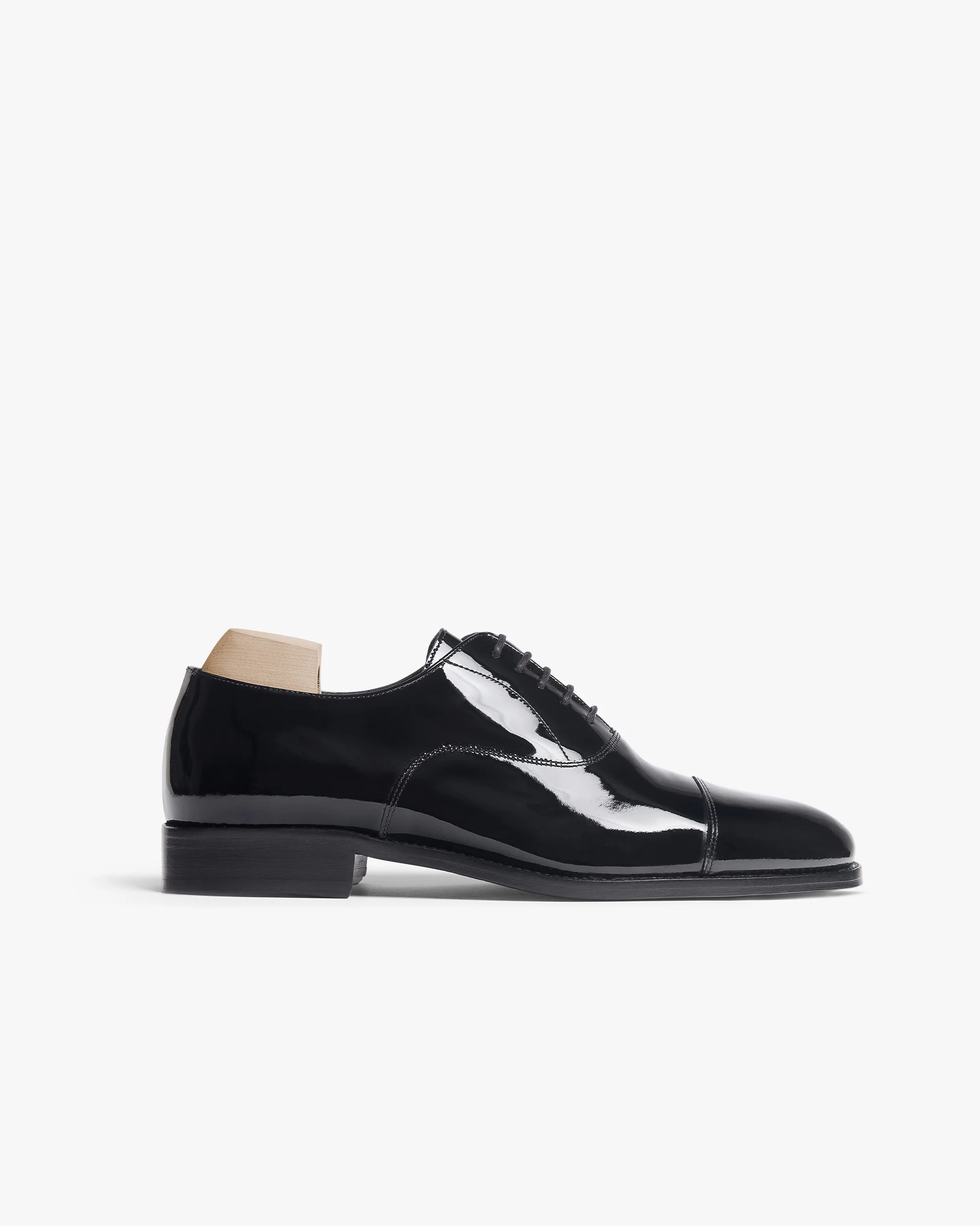 Vinterviken II – Black Patent Leather